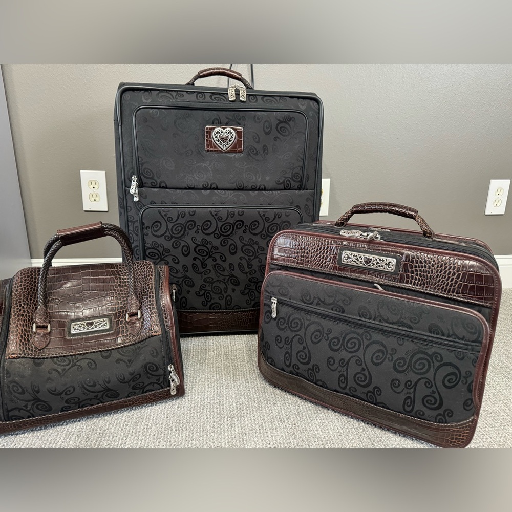 Gorgeous Brighton Vintage 3 piece Luggage Set